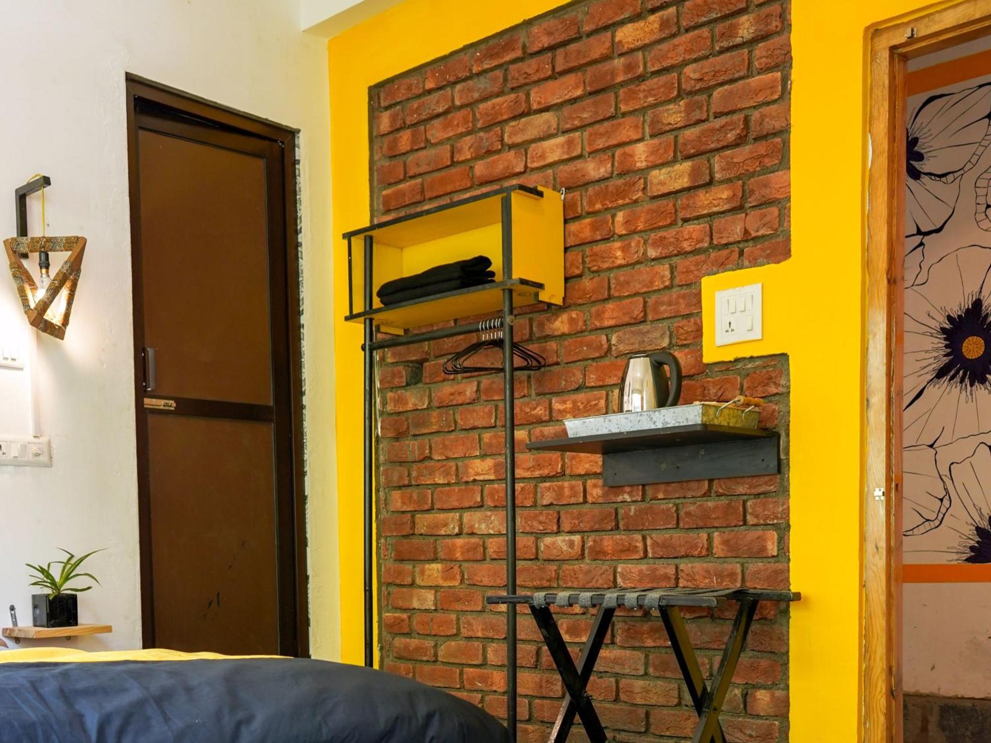 The Hosteller Mcleodganj, Upper Bhagsu แมคลอยด์กันจ์ ภายนอก รูปภาพ