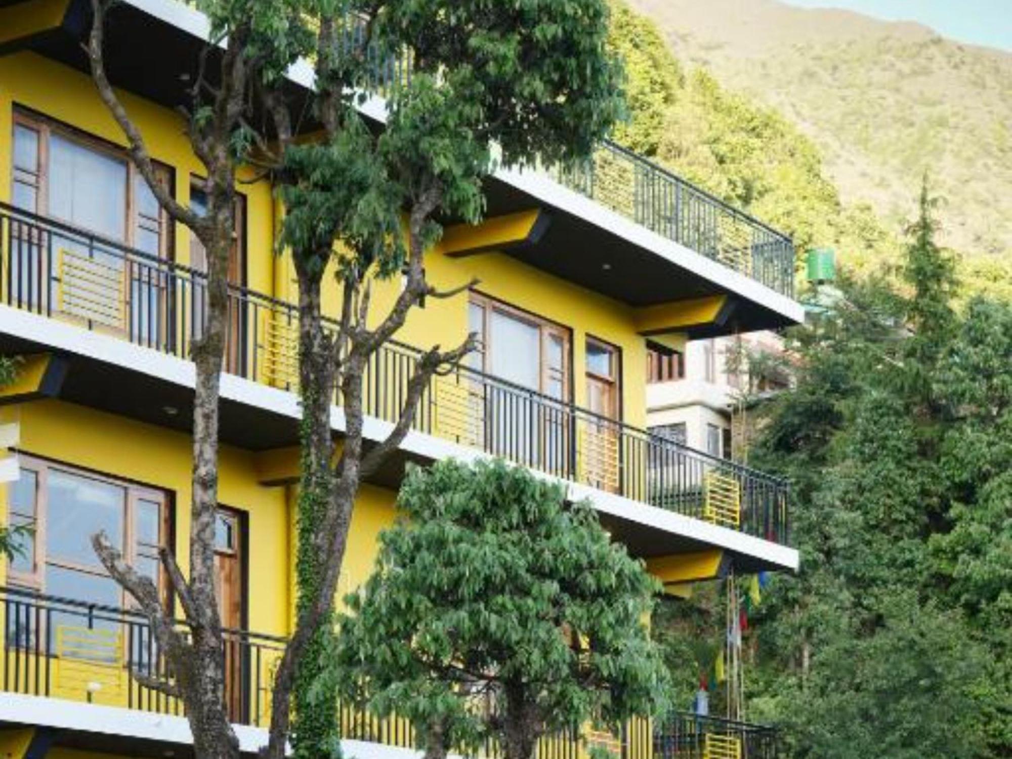 The Hosteller Mcleodganj, Upper Bhagsu แมคลอยด์กันจ์ ภายนอก รูปภาพ