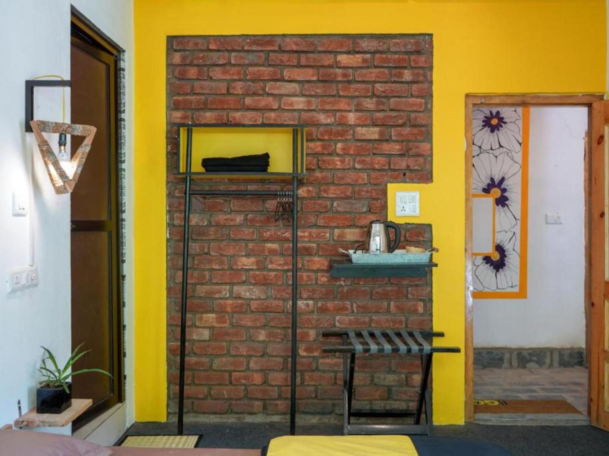The Hosteller Mcleodganj, Upper Bhagsu แมคลอยด์กันจ์ ห้อง รูปภาพ